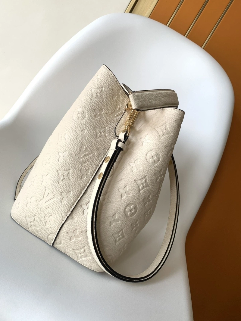 LV Bucket Bags 4194B-0224