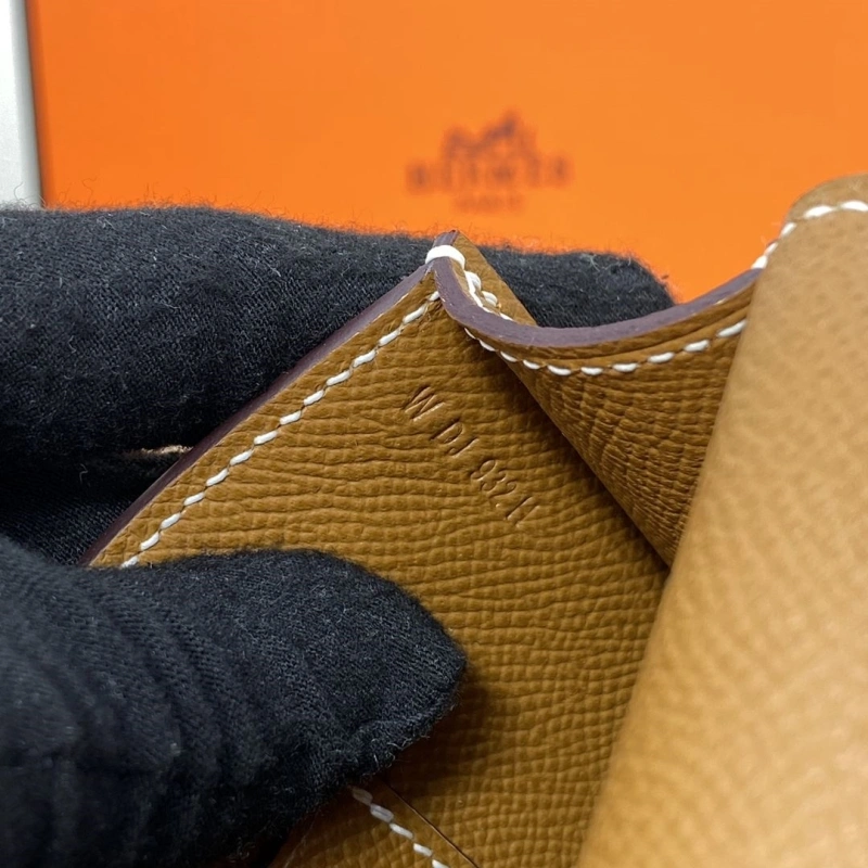 Hermes Wallets 4197-0256