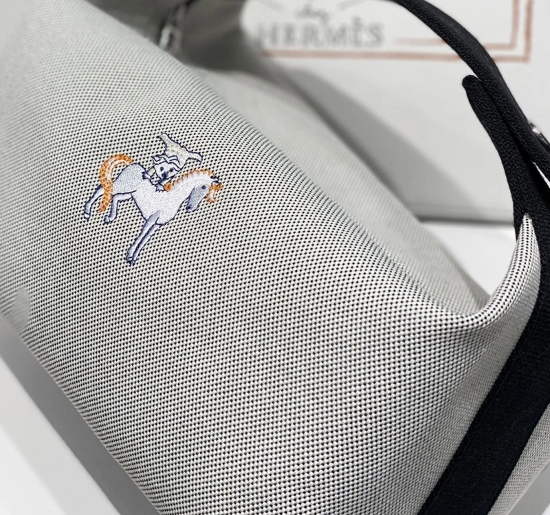 Hermes Cosmetic Bags 4197-0577