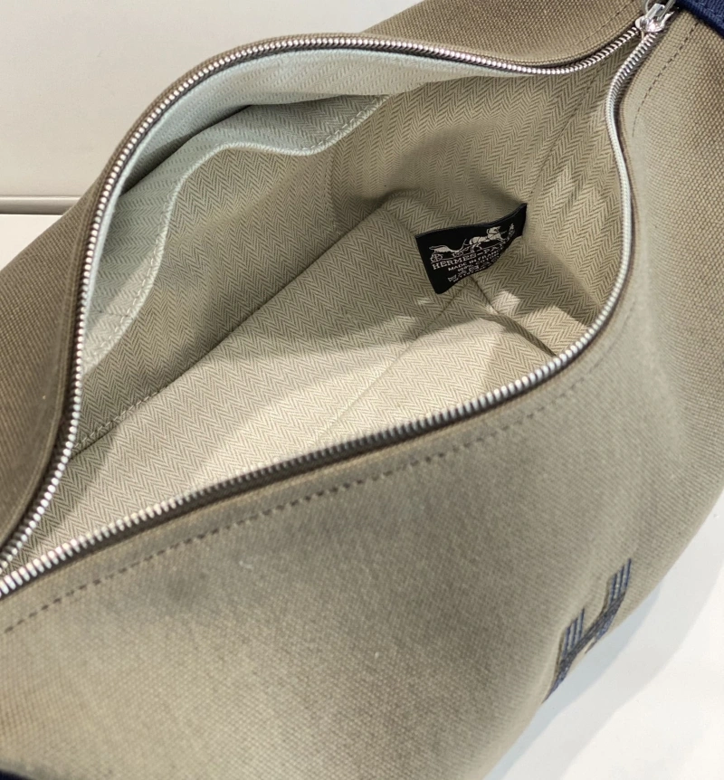 Hermes Cosmetic Bags 4197-0583