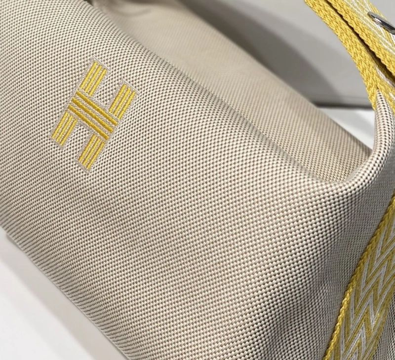 Hermes Cosmetic Bags 4197-0588