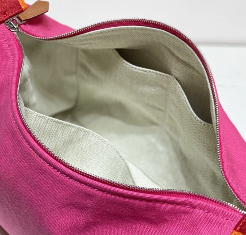 Hermes Cosmetic Bags 4197-0596