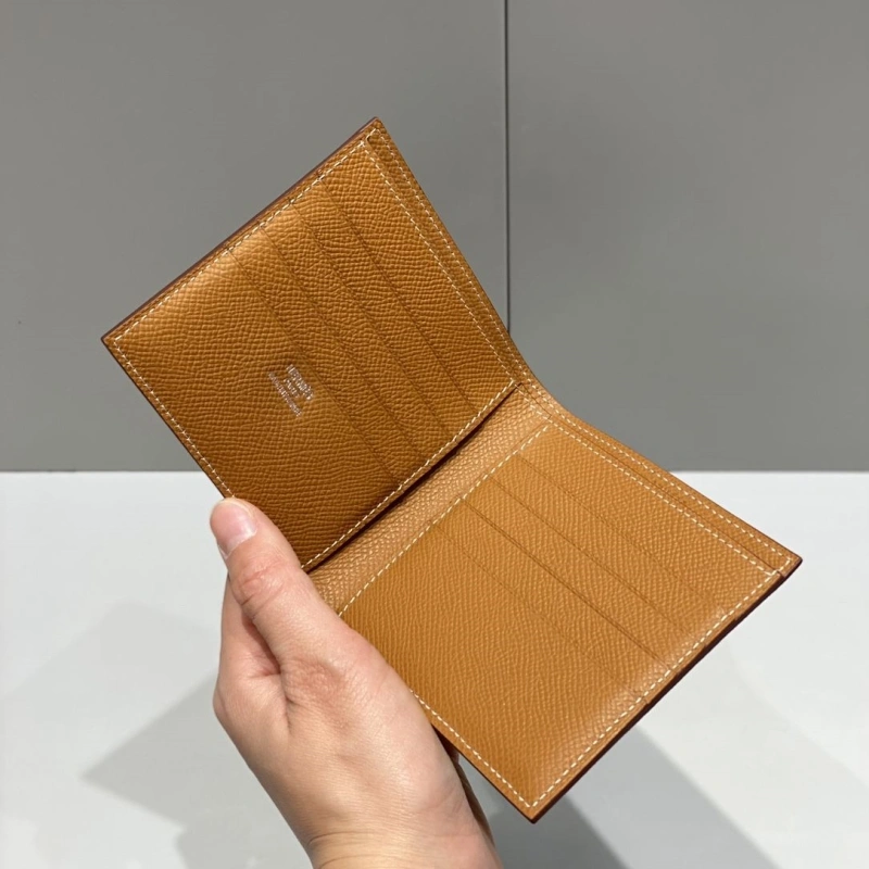 Hermes Wallets 4197-0693