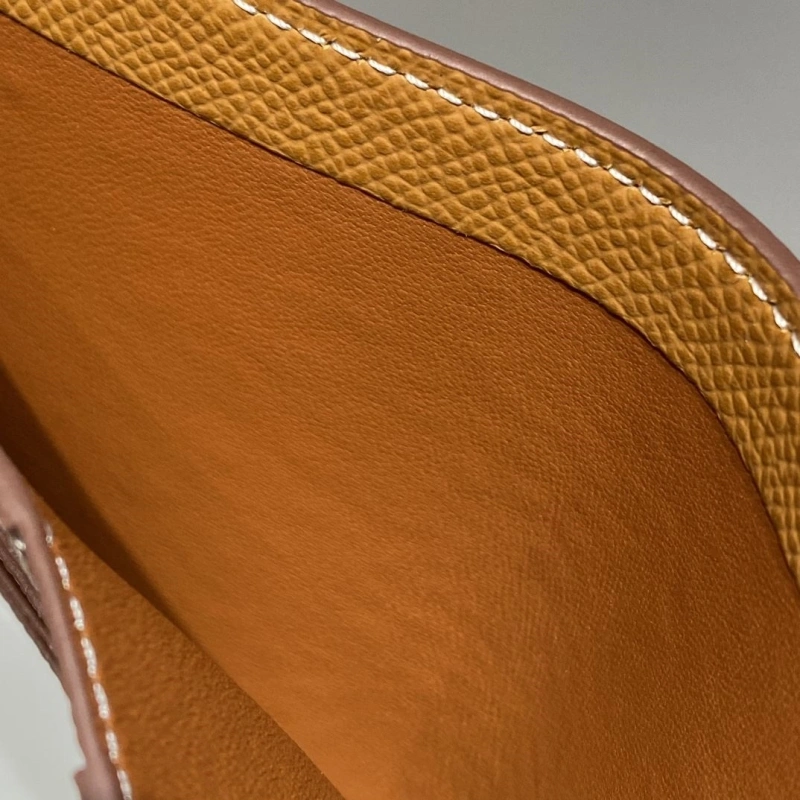 Hermes Wallets 4197-0693