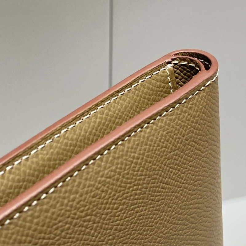 Hermes Wallets 4197-0694