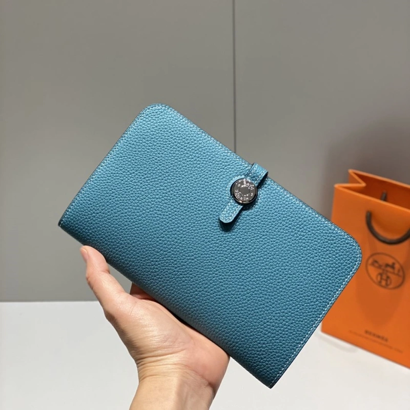 Hermes Wallets 4197-0698