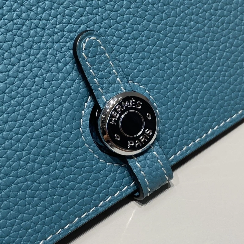 Hermes Wallets 4197-0698