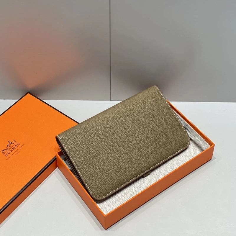 Hermes Wallets 4197-0699