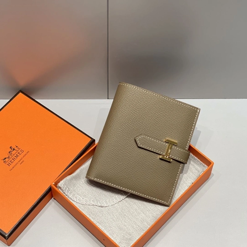Hermes Wallets 4197-0704