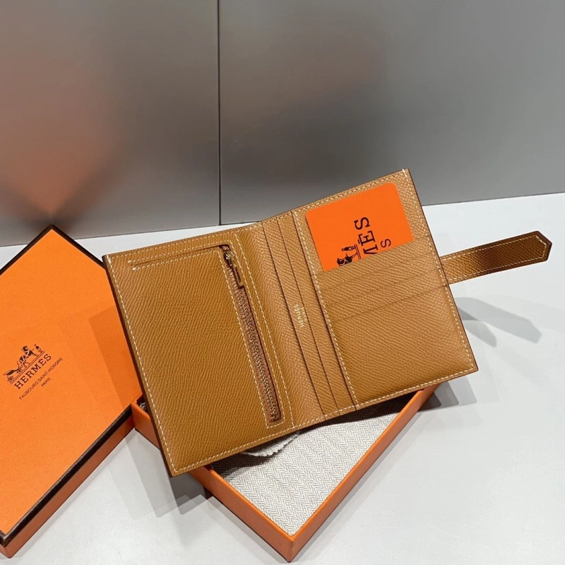 Hermes Wallets 4197-0706