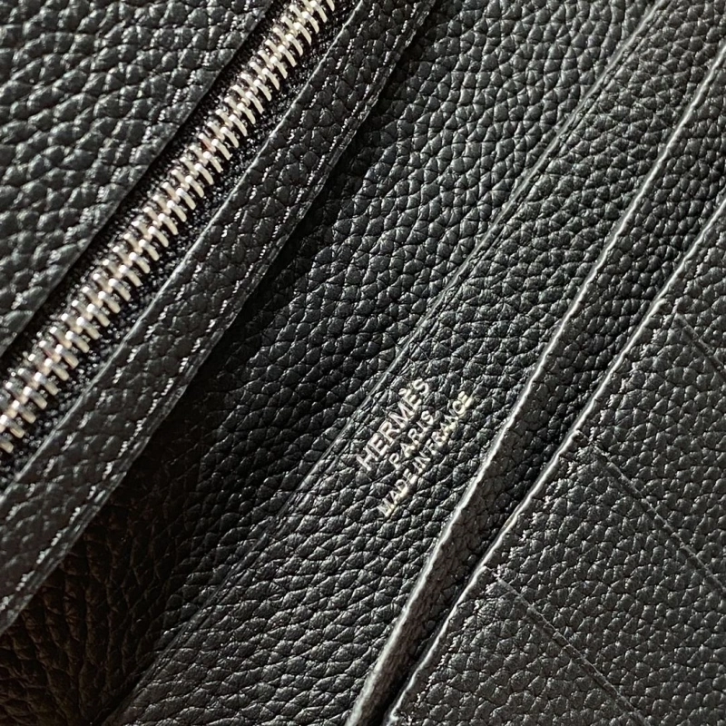 Hermes Wallets 4197-0709