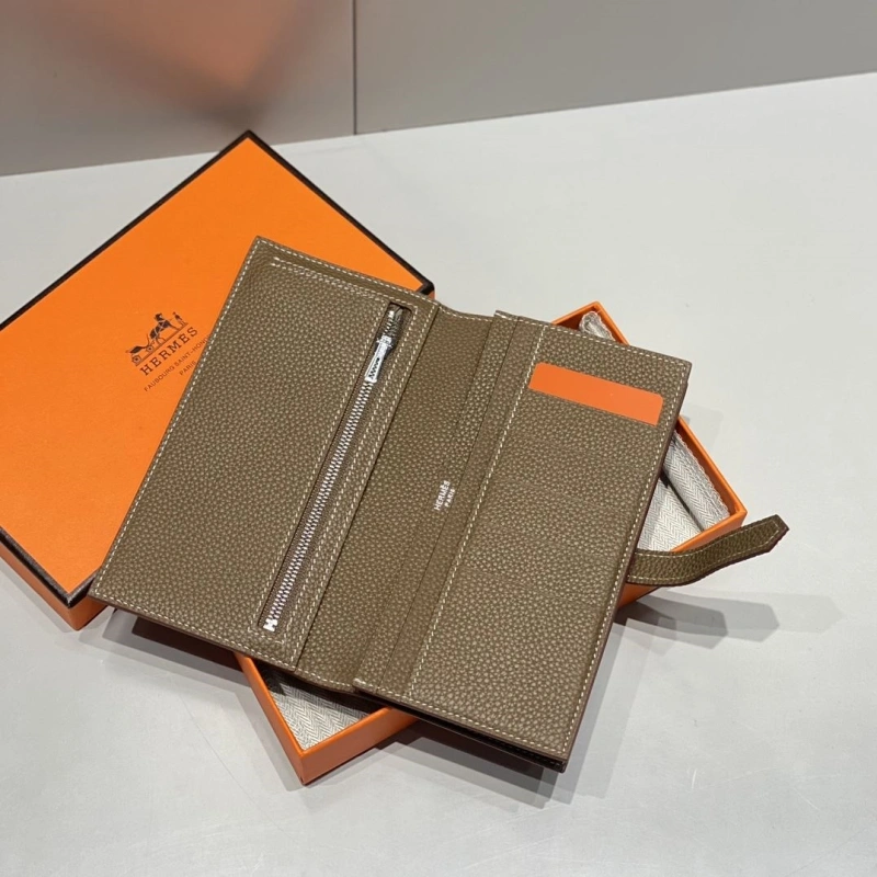 Hermes Wallets 4197-0710