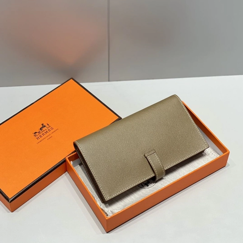 Hermes Wallets 4197-0715