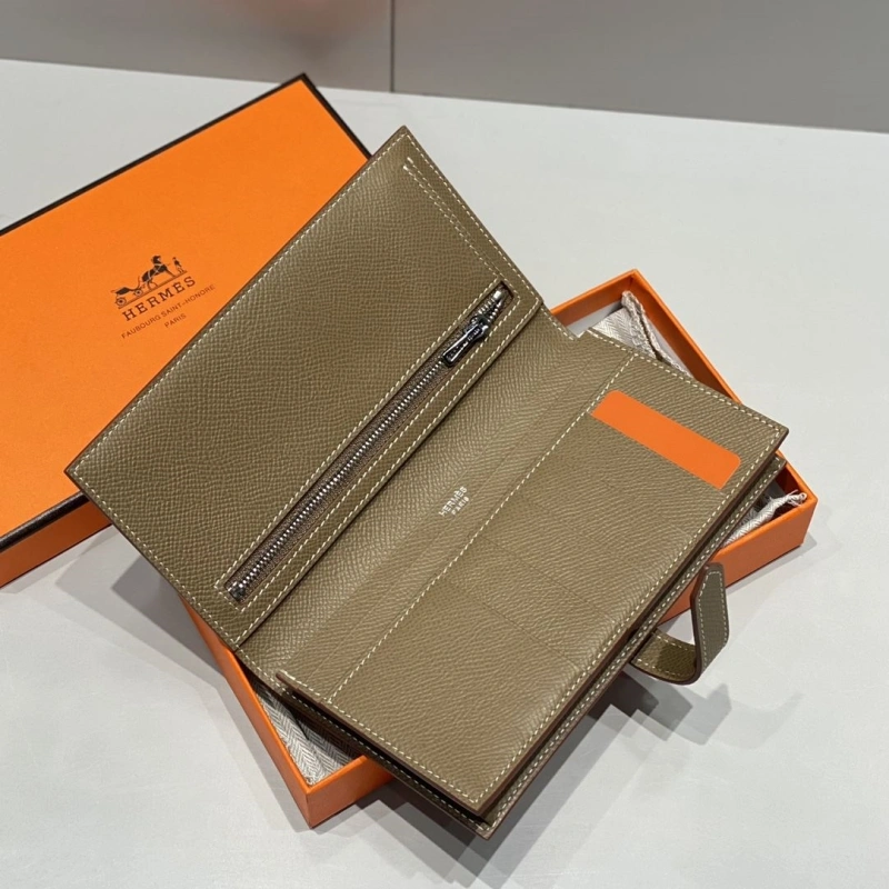Hermes Wallets 4197-0716