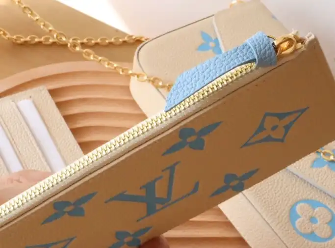 LV Wallets 4206A-0091