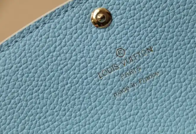 LV Wallets 4206A-0102