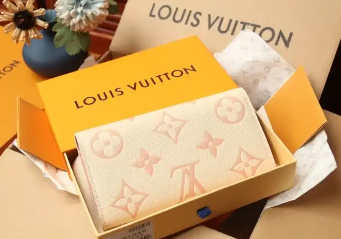 LV Wallets 4206A-0104