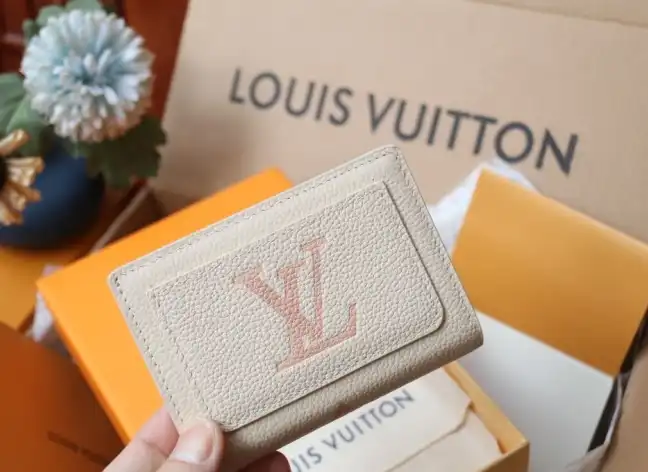LV Wallets 4206A-0112