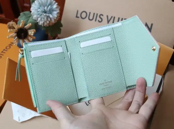 LV Wallets 4206A-0114