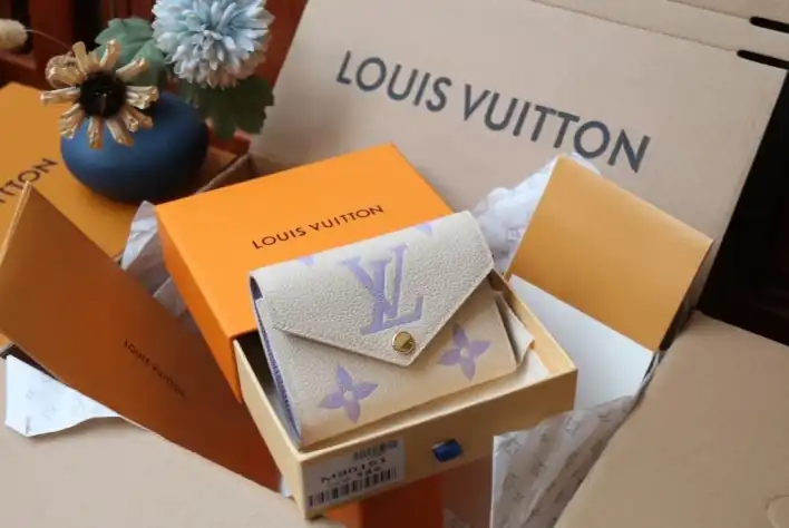 LV Wallets 4206A-0115