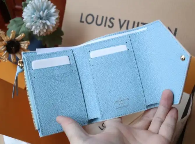 LV Wallets 4206A-0117