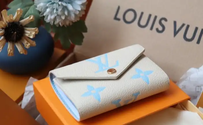LV Wallets 4206A-0117