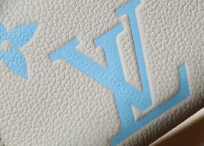 LV Wallets 4206A-0121