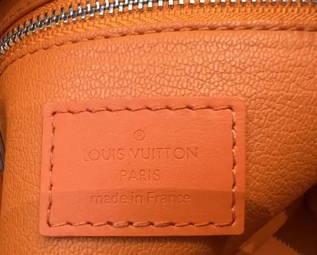 LV Cosmetic Bags 4206A-0370