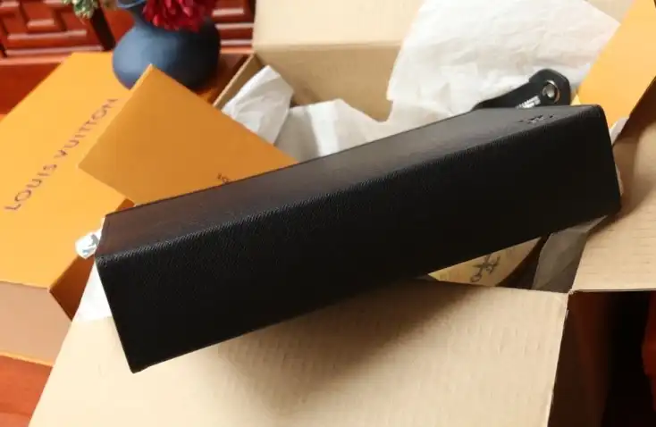 LV Clutch Bags 4206A-0863