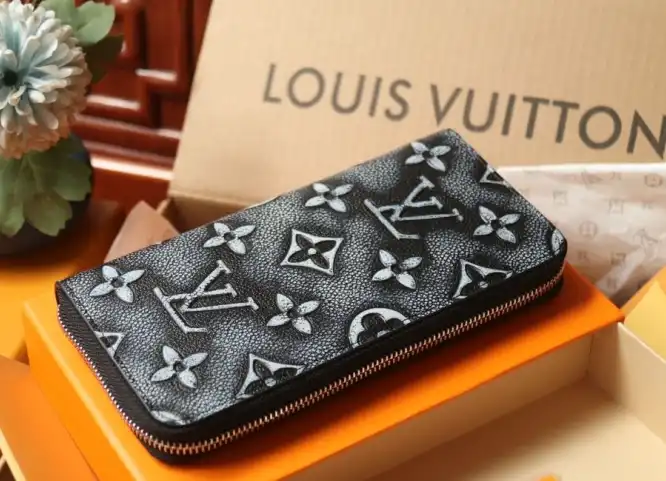 LV Wallets 4206A-0890