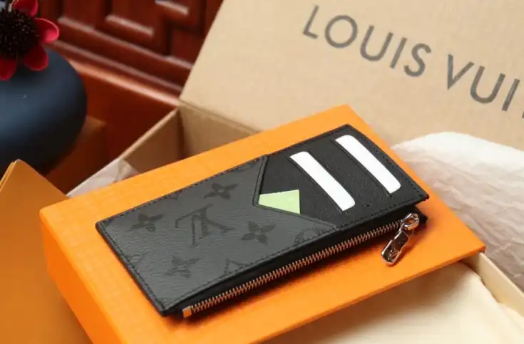 LV Wallets 4206A-0891