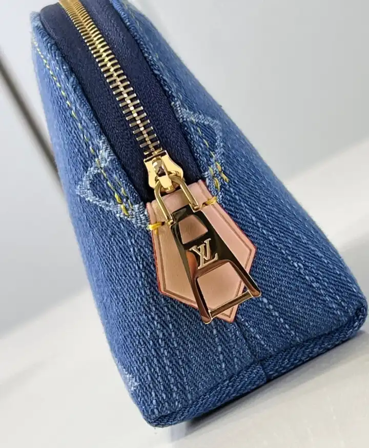 LV Wallets 4206A-1259