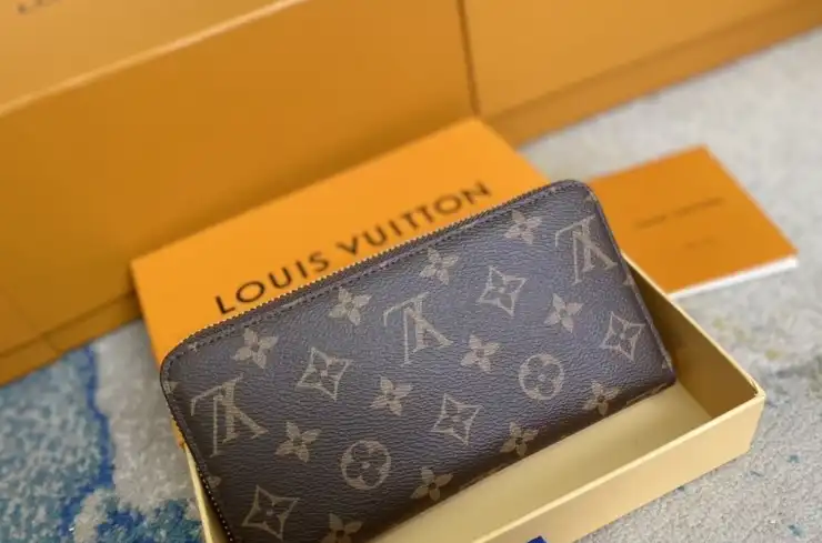 LV Wallets 4206A-1393