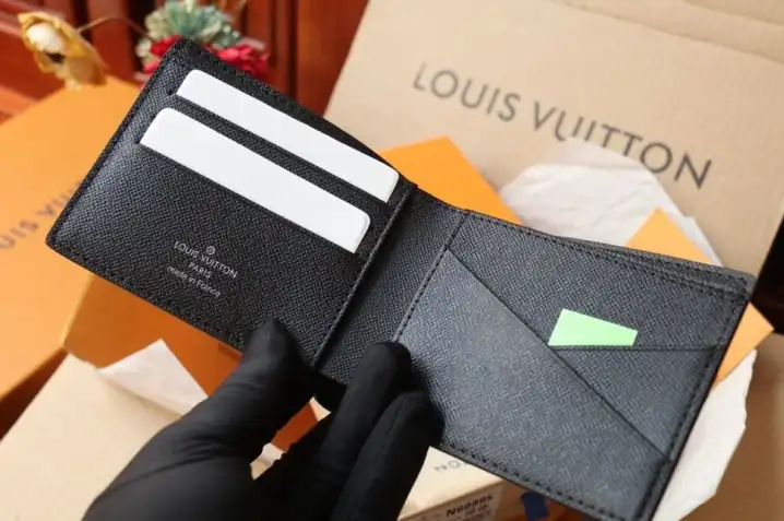 LV Wallets 4206A-2028
