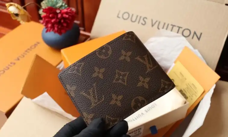 LV Wallets 4206A-2040