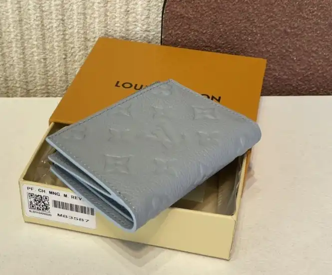 LV Wallets 4206A-2655