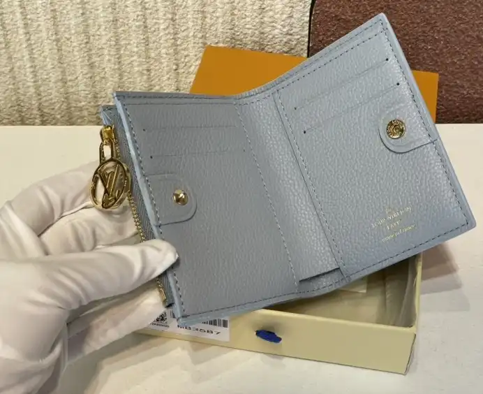 LV Wallets 4206A-2655