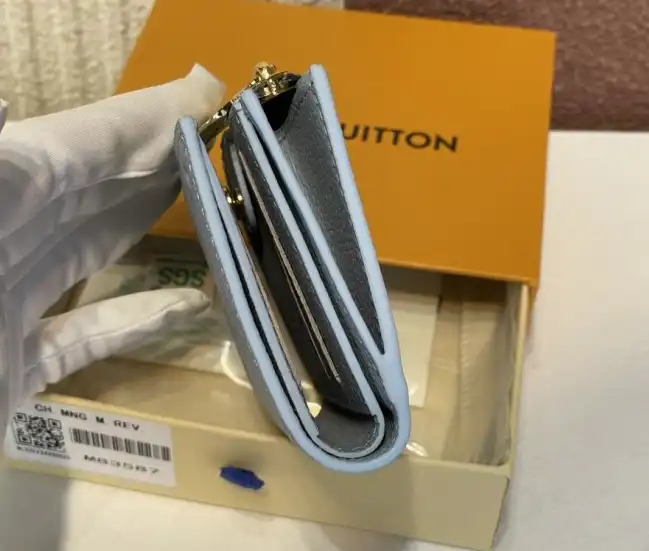 LV Wallets 4206A-2655