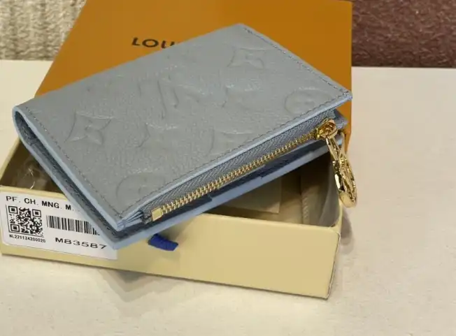 LV Wallets 4206A-2655