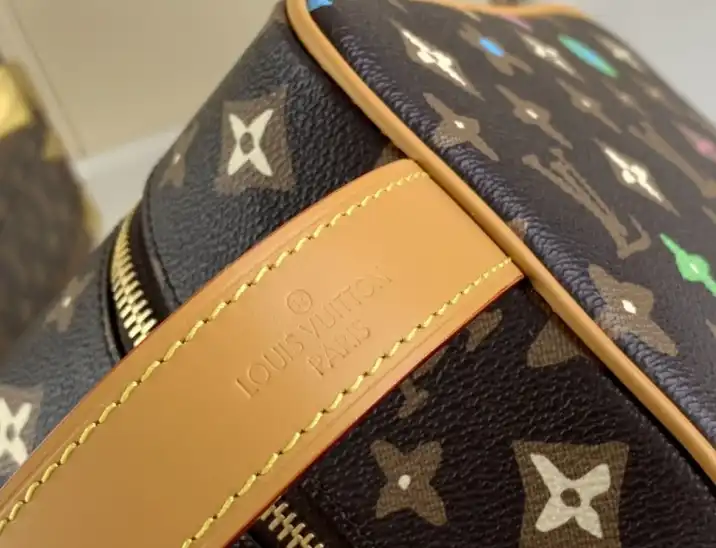 LV Cosmetic Bags 4206A-2677