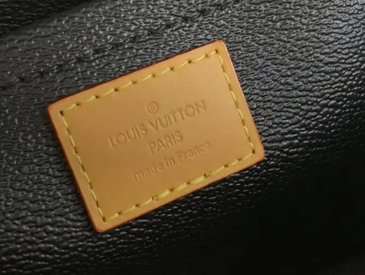 LV Cosmetic Bags 4206A-2677