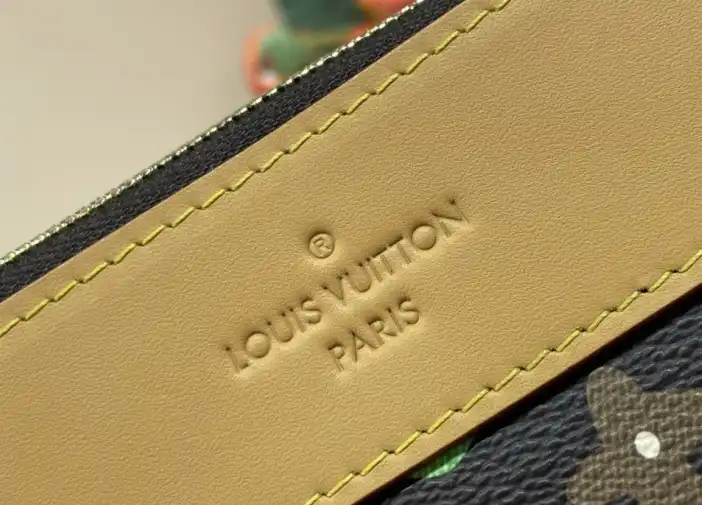 LV Clutch Bags 4206A-3447