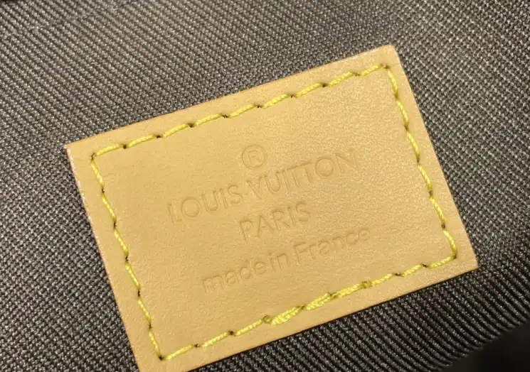 LV Clutch Bags 4206A-3447