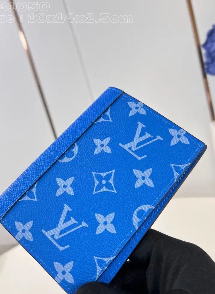 LV Wallets 4206A-3457