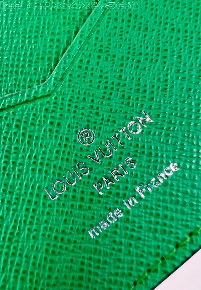 LV Wallets 4206A-3458