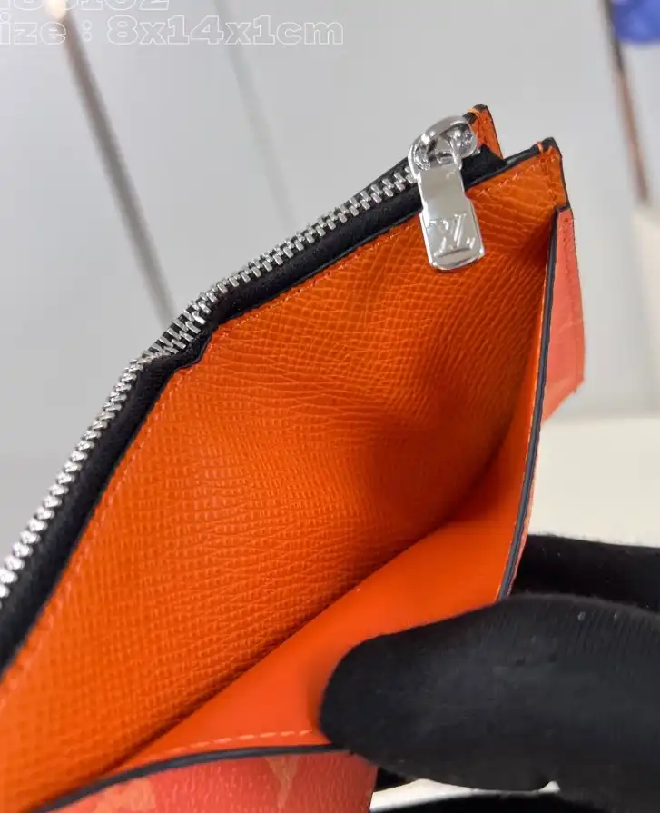 LV Wallets 4206A-3464