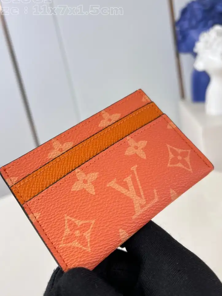 LV Wallets 4206A-3469