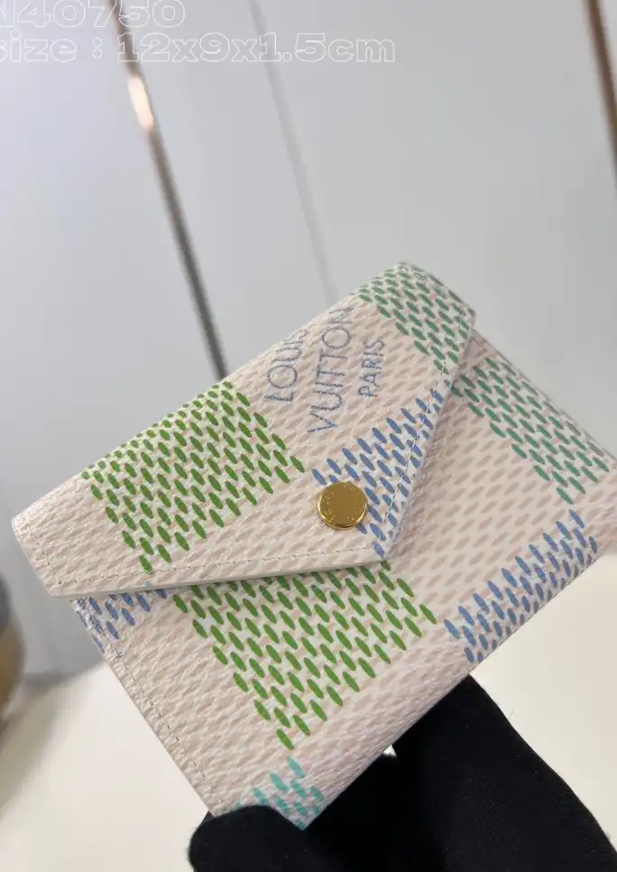 LV Wallets 4206A-3484