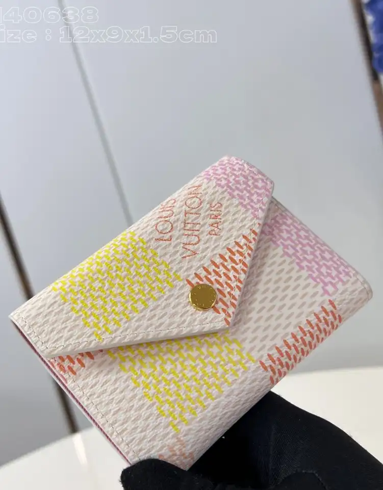 LV Wallets 4206A-3485