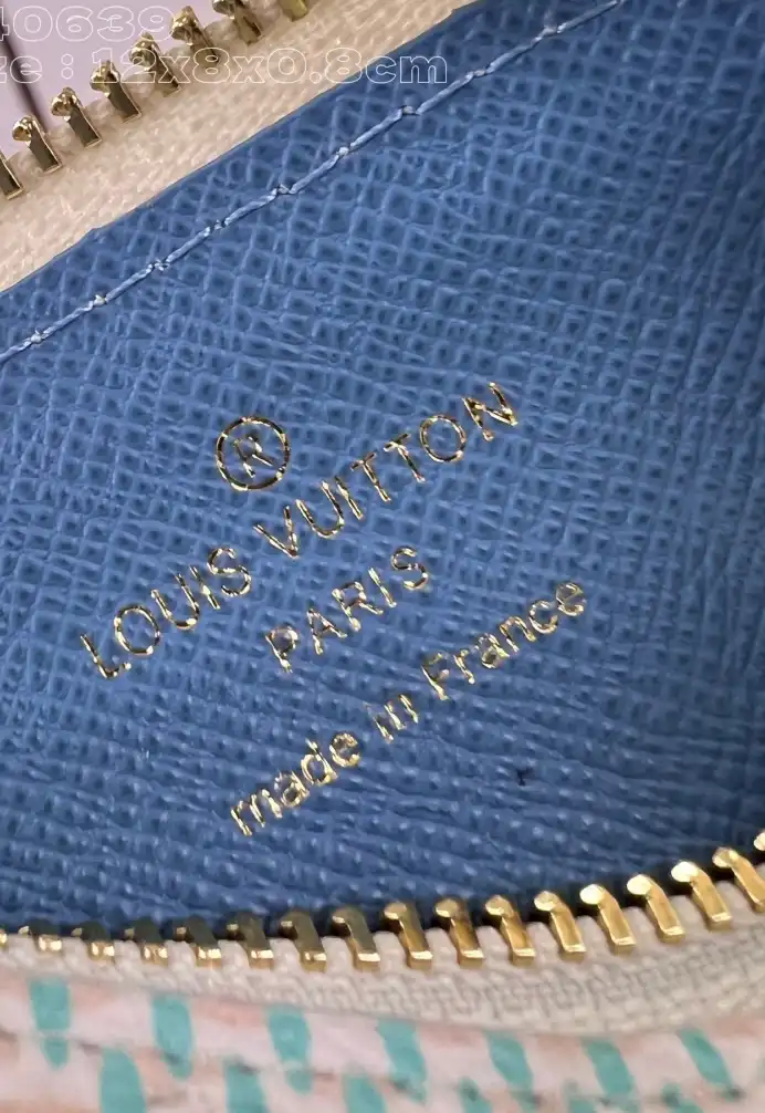 LV Wallets 4206A-3486